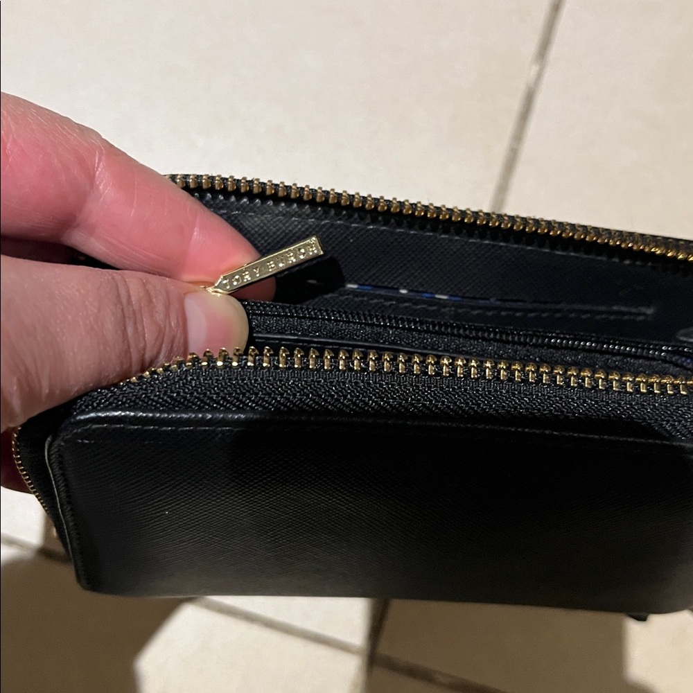 Tory Burch Black Leather Wristlet Clutch with Gold Logo - Picture 8 of 16